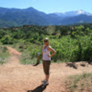 Meet your Posher, Leslie